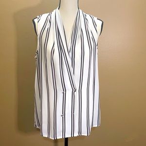 Sleeveless menswear vest style